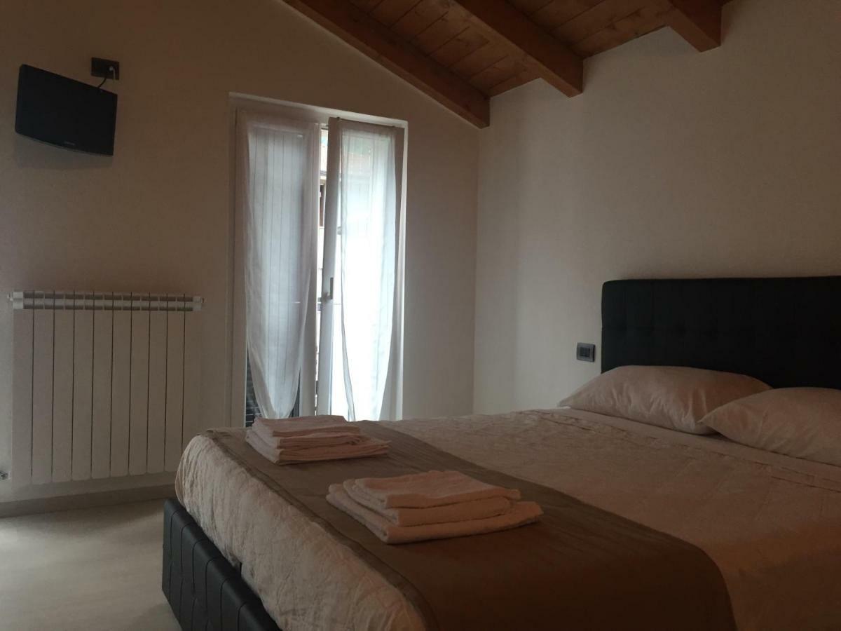 Casa Stefania Apartment Mandello del Lario Exterior photo